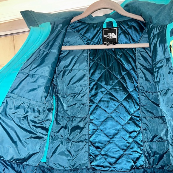 The North Face Women’s Winter Jacket - Picture 5 of 7